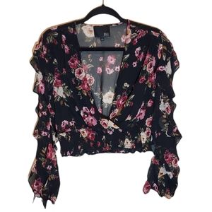 Kaii Blouse with Ruffled Long Sleeves